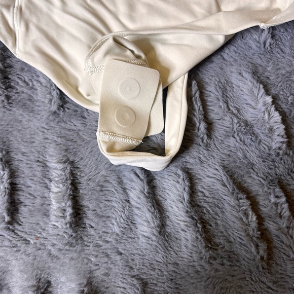 Like new lululemon Nulu Wundermost asymmetrical body suit - Picture 5 of 5